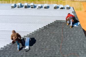 installing bitumen roof shingles